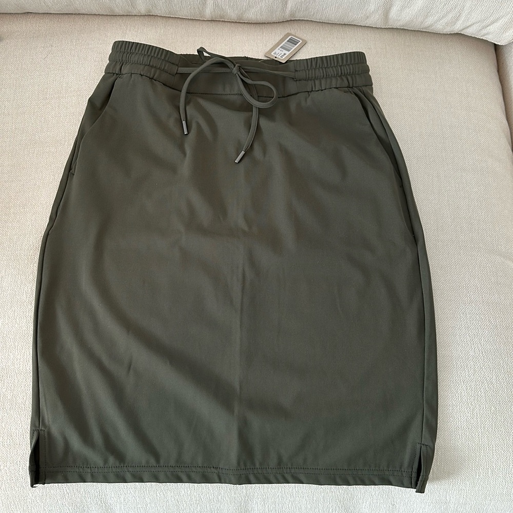 RW&Co stretchy skirt